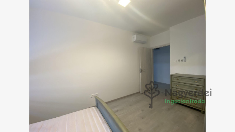 Debrecen, Belváros, Lakás, tégla lakás  