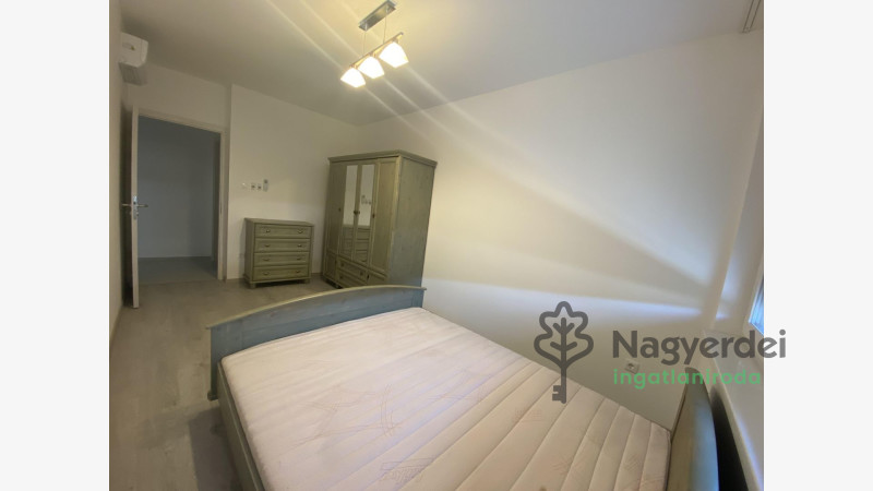 Debrecen, Belváros, Lakás, tégla lakás  