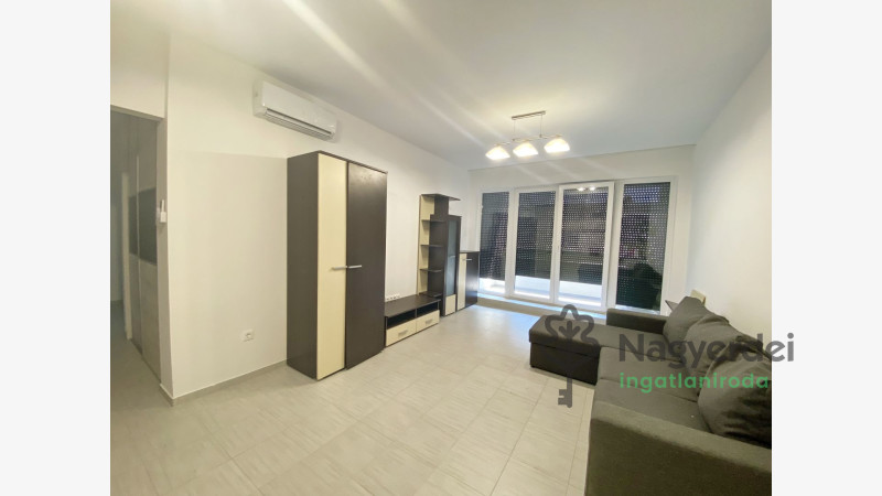 Debrecen, Belváros, Lakás, tégla lakás  