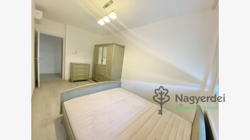 Debrecen, Belváros, Lakás, tégla lakás  