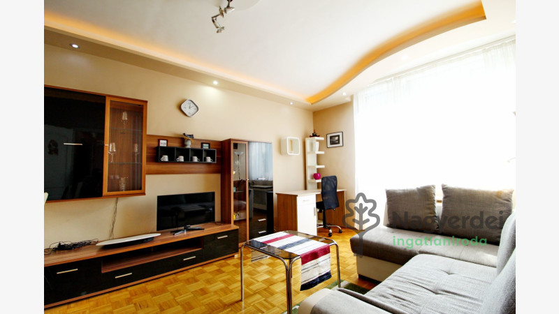 Debrecen, Nagyerdőalja, Lakás, tégla lakás  