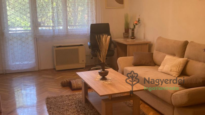 Debrecen, Sestakert, Lakás, tégla lakás  