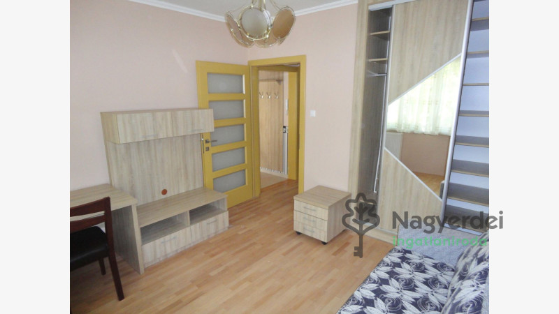 Debrecen, Sestakert, Lakás, tégla lakás  