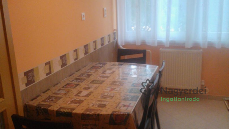 Debrecen, Sestakert, Lakás, tégla lakás  