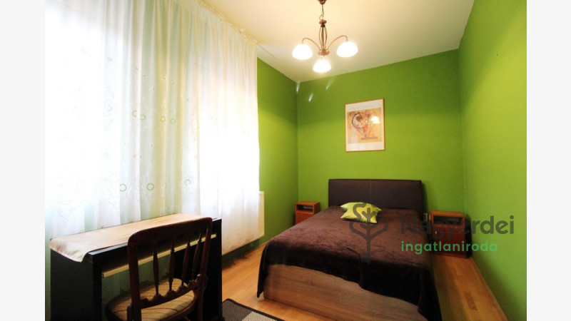 Debrecen, Sestakert, Lakás, tégla lakás  