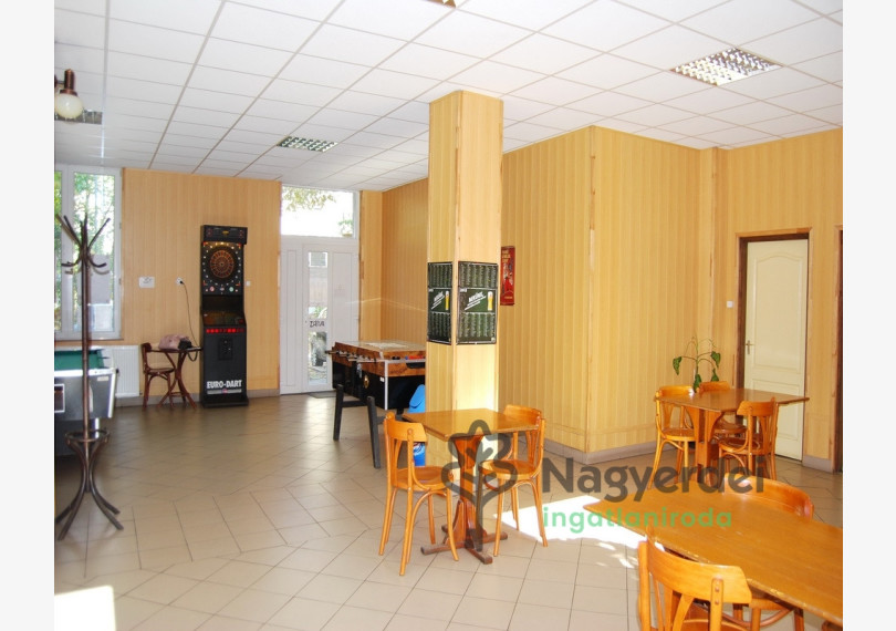 Nem üzletközpontban