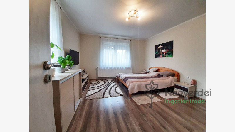 Debrecen, Homokkert, Ház, családi ház  