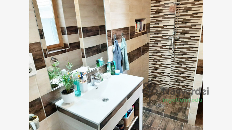 Debrecen, Homokkert, Ház, családi ház  