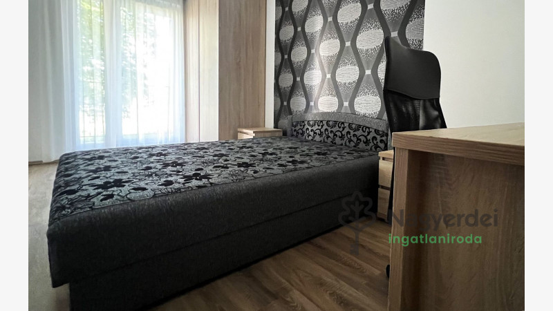 Debrecen, Sestakert, Lakás, tégla lakás  