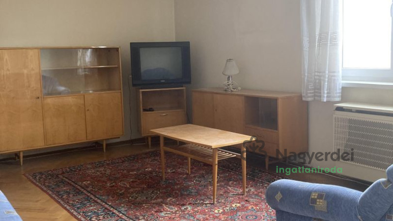 Debrecen, Nagyerdőalja, Lakás, tégla lakás  