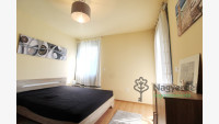 Debrecen, Nagyerdő, Lakás, tégla lakás  