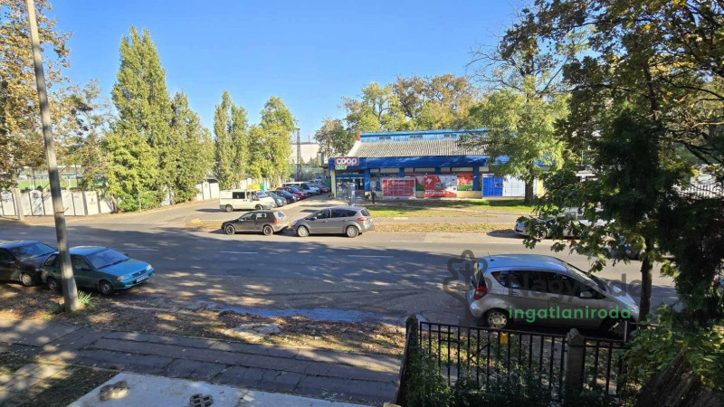 Debrecen, Sestakert, Lakás, tégla lakás  