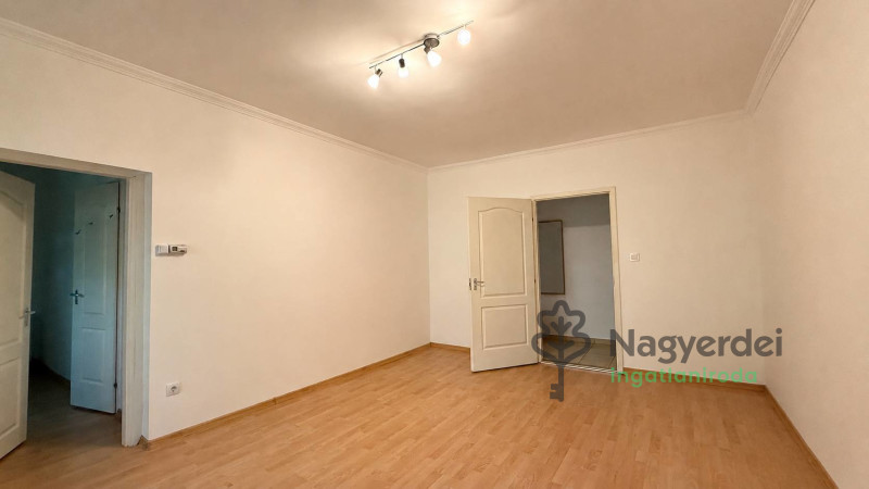 Debrecen, Libakert, Lakás, panel lakás  
