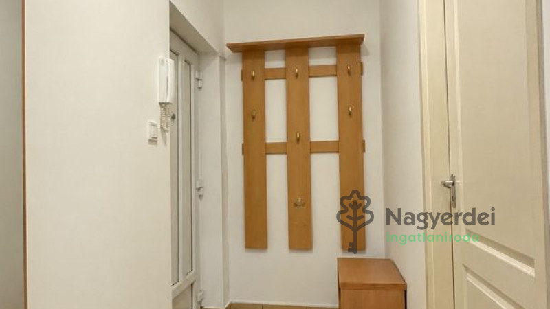 Debrecen, Libakert, Lakás, panel lakás  