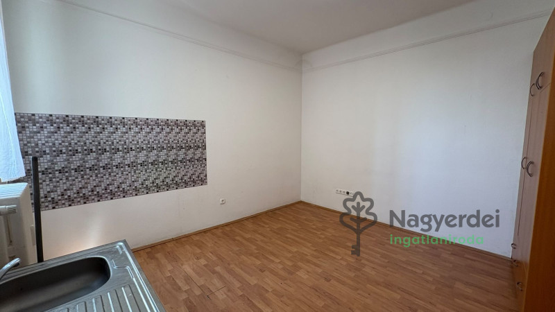 Debrecen, Belváros, Lakás, tégla lakás  
