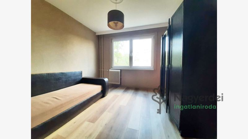 Debrecen, Dobozi lakótelep, Lakás, panel lakás  