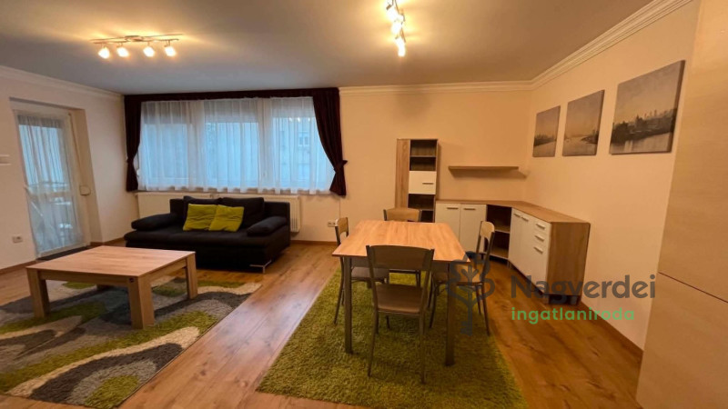 Debrecen, Nagyerdő, Lakás, tégla lakás  