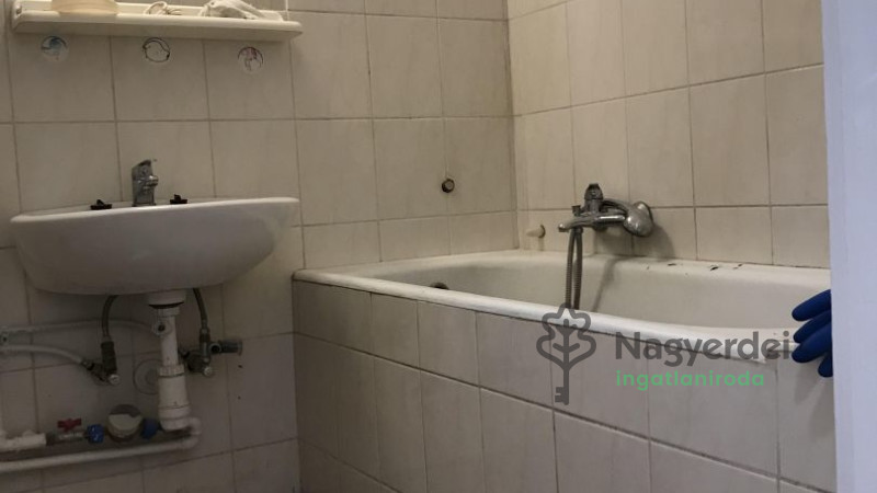 Debrecen, Belváros, Lakás, tégla lakás  