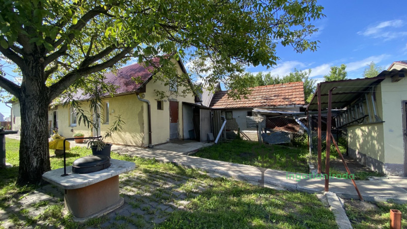 Debrecen, Boldogfalvi kert, Ház, ikerház  