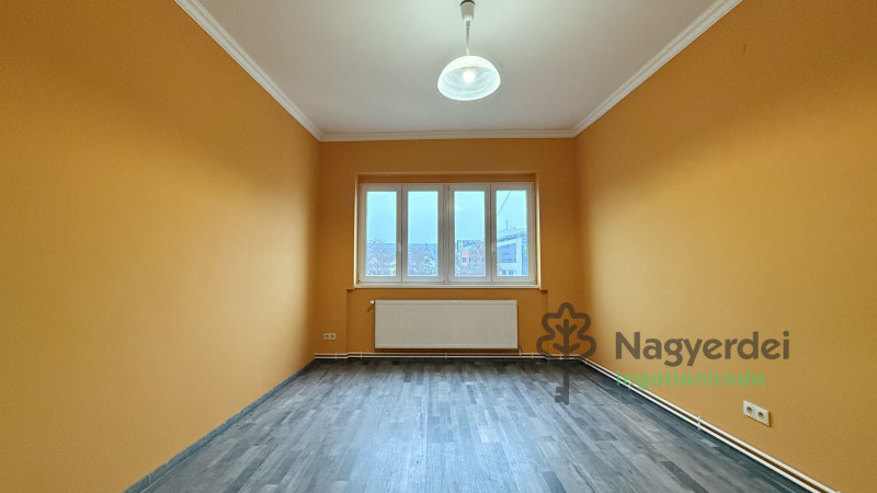 Debrecen, Belváros, Lakás, tégla lakás  