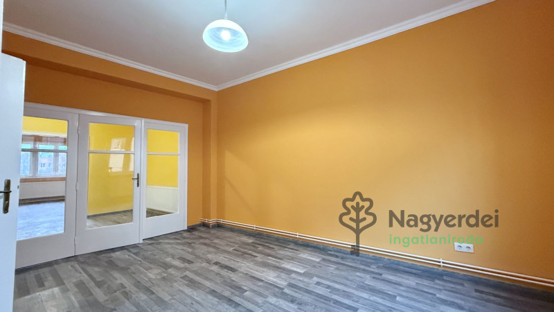 Debrecen, Belváros, Lakás, tégla lakás  