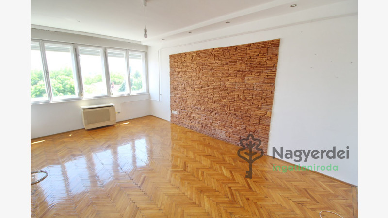 Debrecen, Belváros, Lakás, tégla lakás  