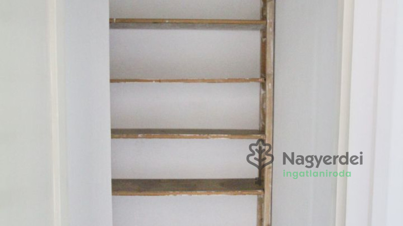 Debrecen, Belváros, Lakás, tégla lakás  