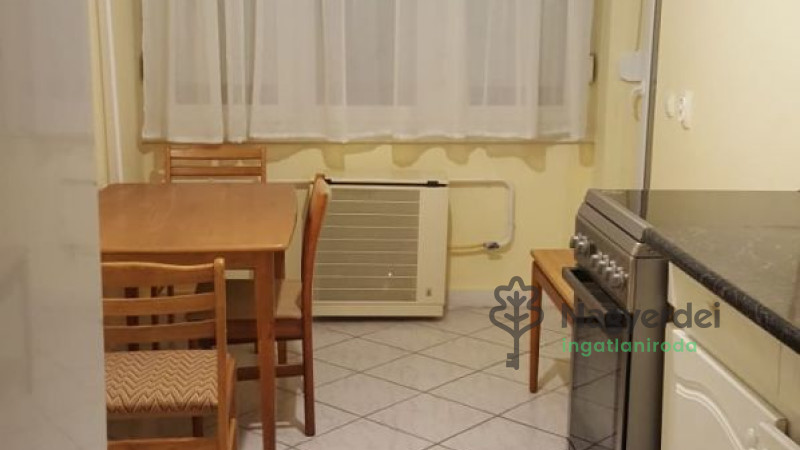 Debrecen, Belváros, Lakás, tégla lakás  