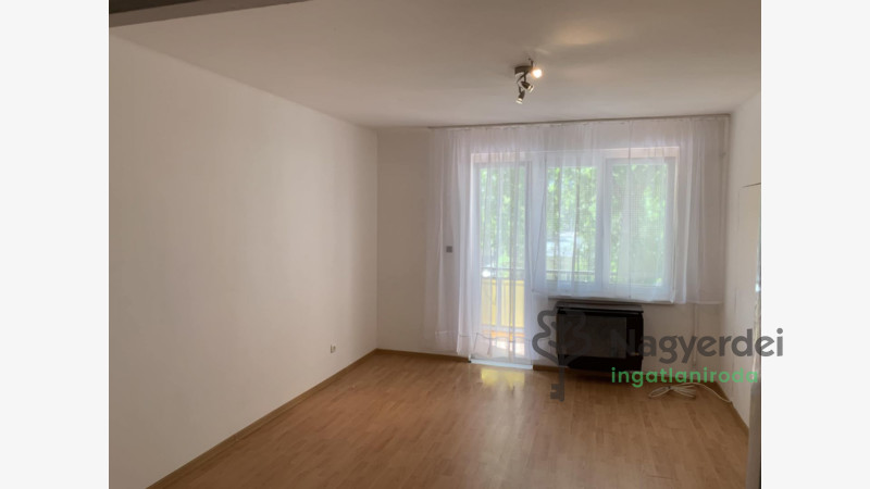 Debrecen, Vénkert, Lakás, panel lakás  