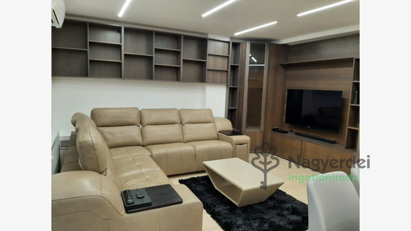 Debrecen, Belváros, Lakás, tégla lakás  