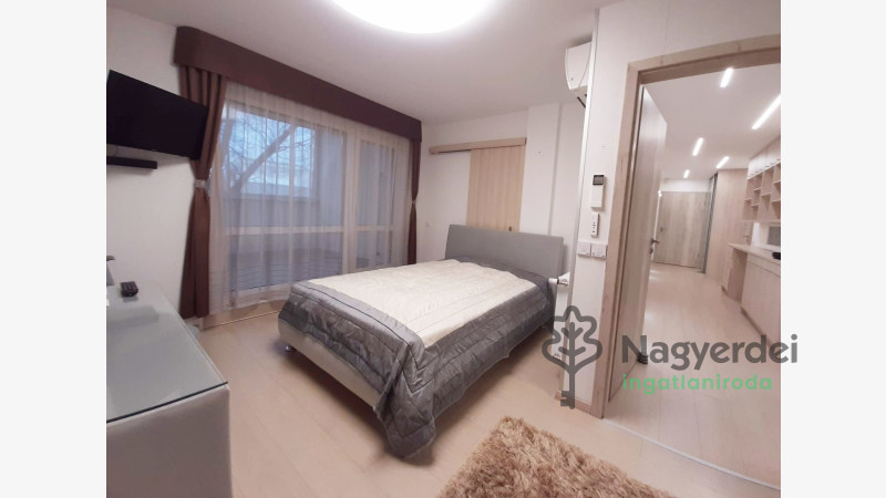 Debrecen, Belváros, Lakás, tégla lakás  