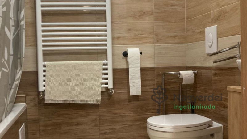 Debrecen, Péterfia, Lakás, tégla lakás  