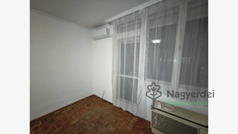 Debrecen, Belváros, Lakás, tégla lakás  