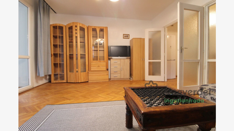 Debrecen, Egyetemváros, Lakás, tégla lakás  