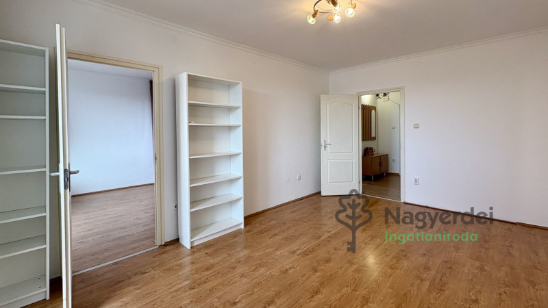 Debrecen, Újkert, Lakás, panel lakás  