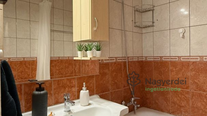 Debrecen, Újkert, Lakás, panel lakás  