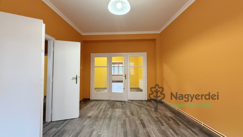 Debrecen, Belváros, Lakás, tégla lakás  