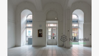 Debrecen, Belváros, Üzlethelyiség, nem üzletközpontban  