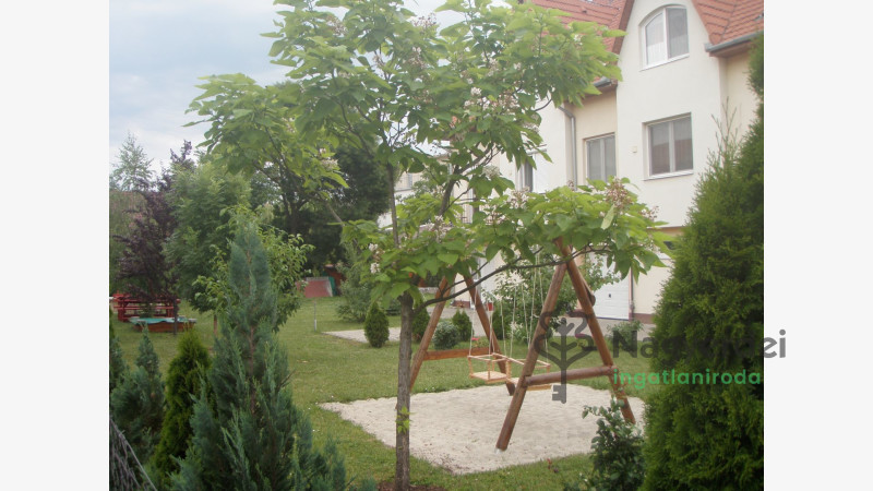 Debrecen, Fészek lakópark, Lakás, tégla lakás  