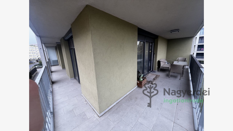 Debrecen, Sestakert, Lakás, tégla lakás  