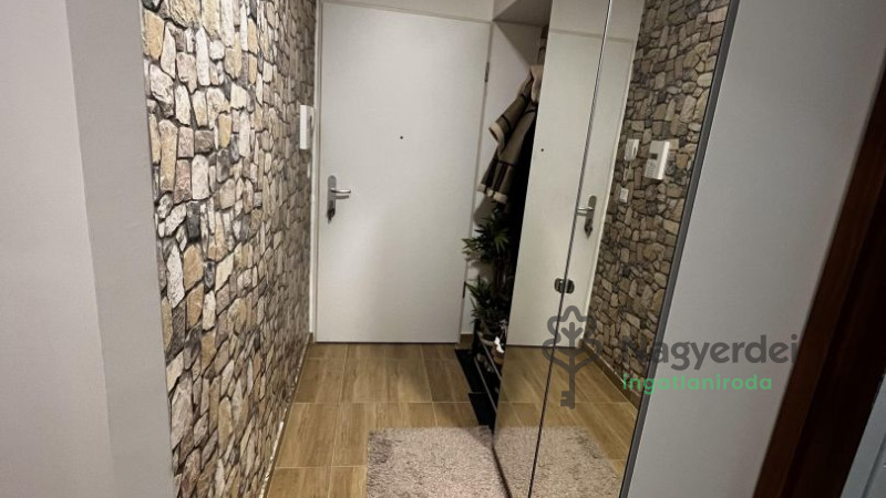 Debrecen, Sestakert, Lakás, tégla lakás  