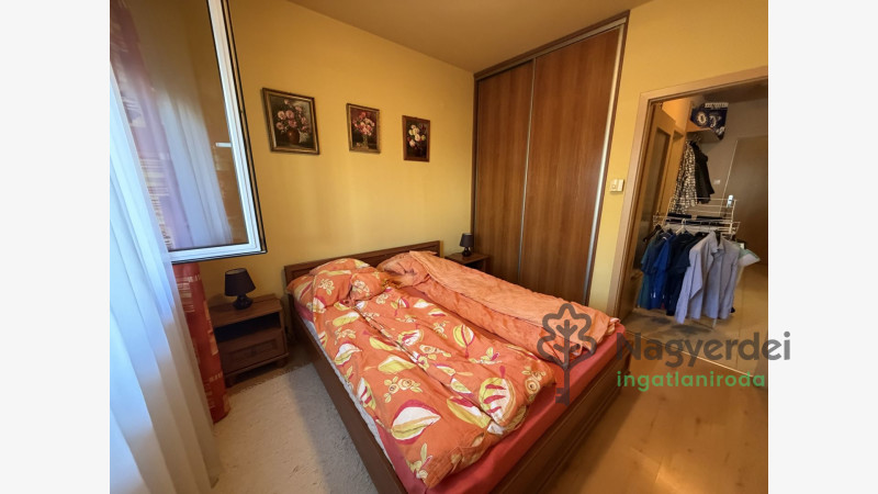 Hajdúszoboszló, Lakás, tégla lakás  