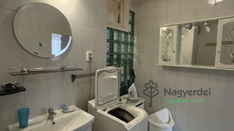 Debrecen, Belváros, Lakás, tégla lakás  