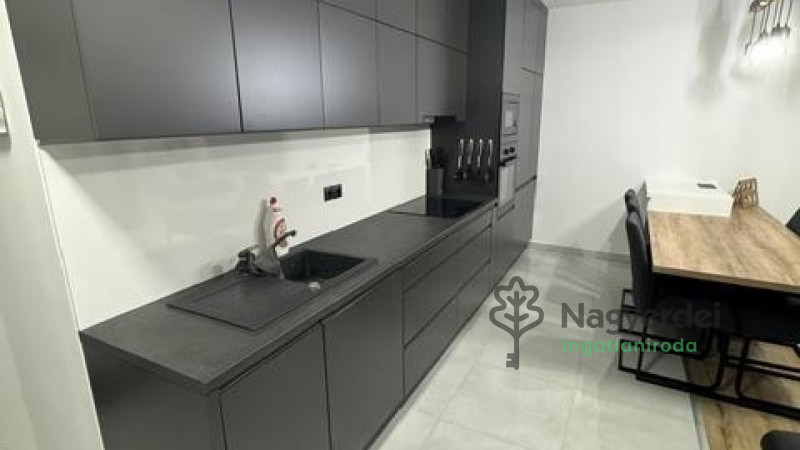 Debrecen, Belváros, Lakás, tégla lakás  