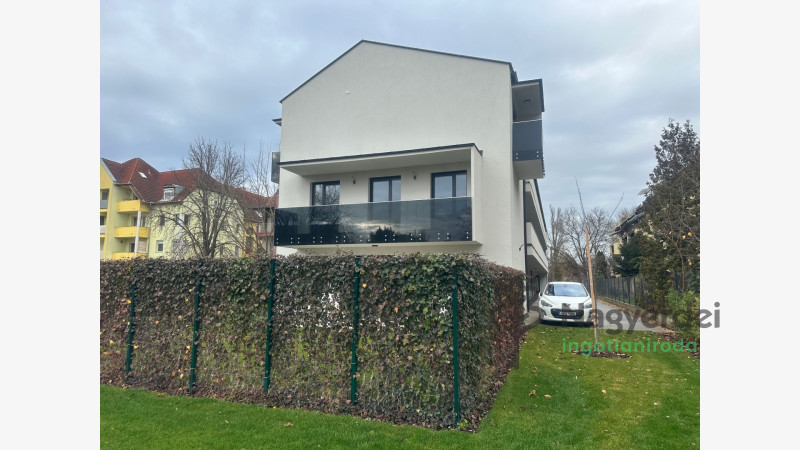 Debrecen, Vargakert, Lakás, tégla lakás  