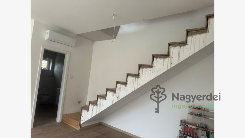 Debrecen, Vargakert, Lakás, tégla lakás  