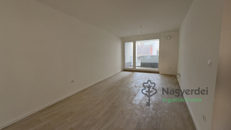 Debrecen, Belváros, Lakás, tégla lakás  