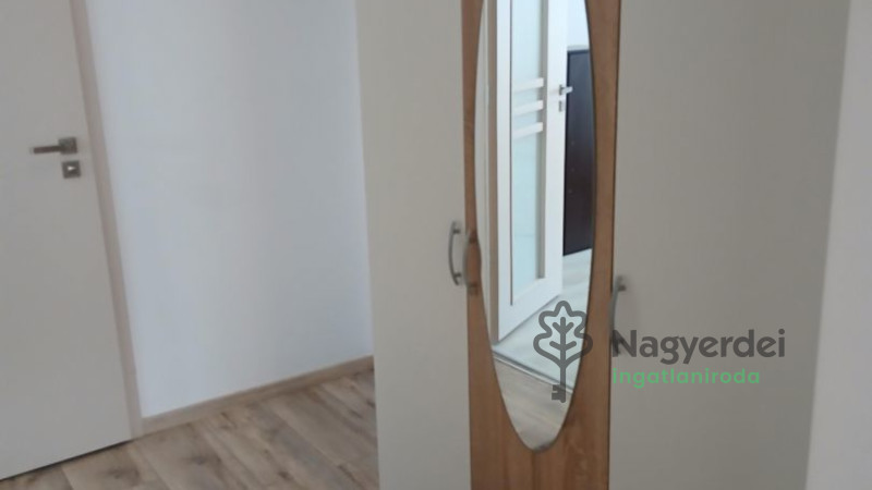 Debrecen, Sestakert, Lakás, tégla lakás  