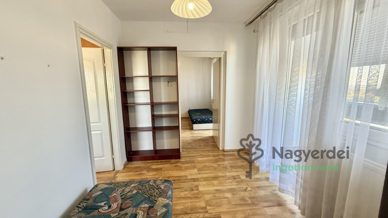 Debrecen, Sestakert, Lakás, panel lakás  