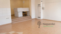 Debrecen, Nagyerdőalja, Üzlethelyiség, nem üzletközpontban  
